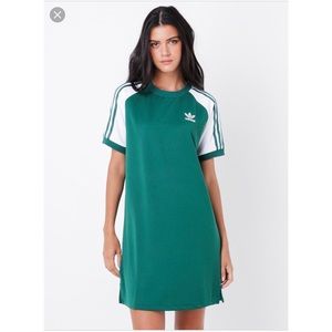 Adidas raglan green T-shirt dress